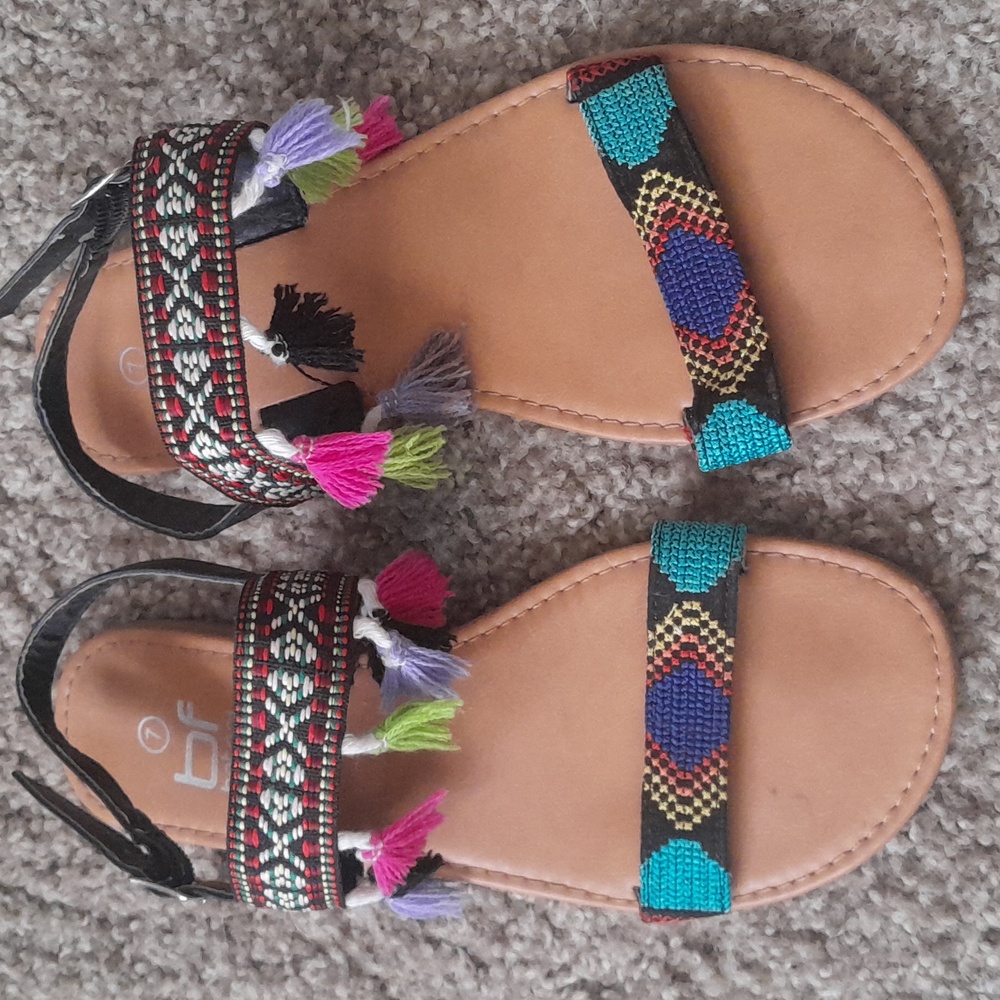 Betani tassel Sandals  Size 7 - Picture 9 of 9